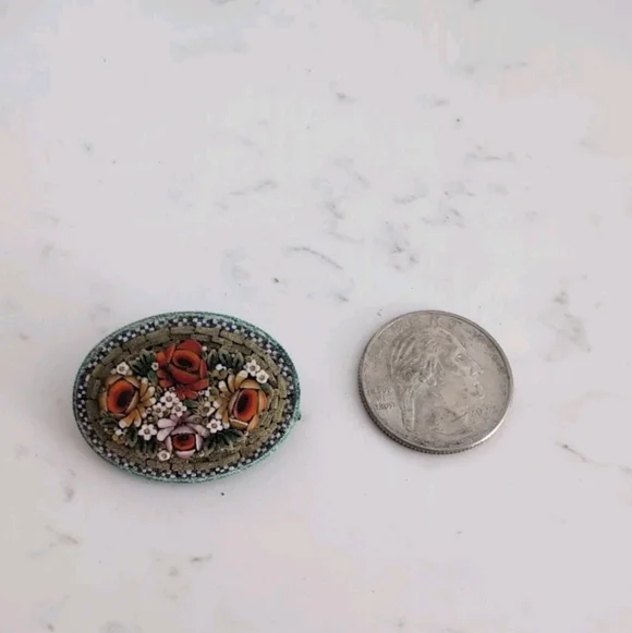 Authentic Antique Italian Micromosaic Brooch – Victorian Era (c.1860–1890)